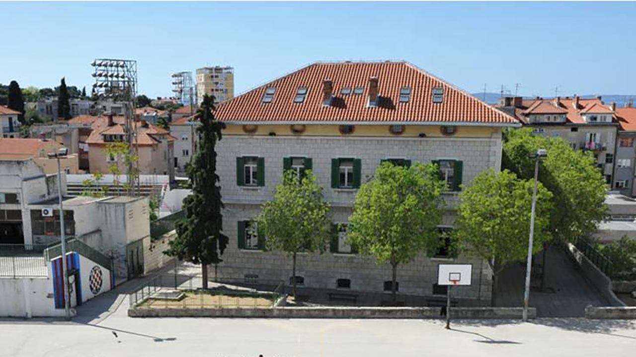 manuš